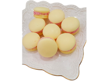 Load image into Gallery viewer, Lemon Raspberry Macaroons Wax Melts
